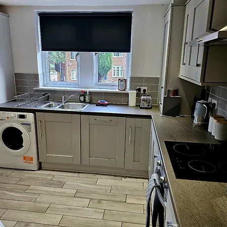 Apartment Homebird - Epsom Harrogate