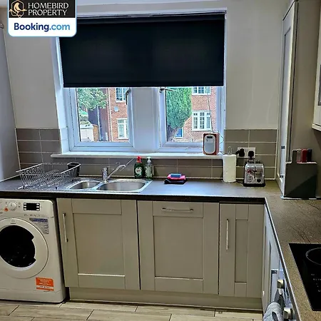 公寓 Welcoming 2bedroom By Homebird Management Short Lets & Serviced With Free Parking 哈罗盖特